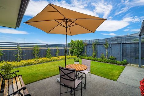 Photo of property in 49 Westpark Boulevard, Rangiora, 7400