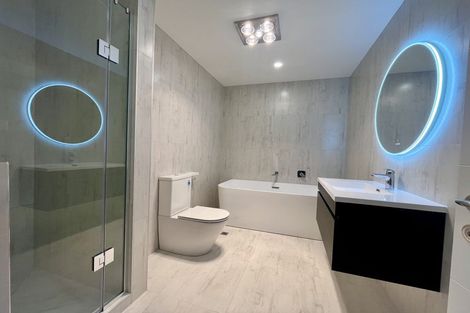 Photo of property in 128 Vintry Drive, Kumeu, 0810