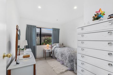 Photo of property in 1/14 Vincent Street, Waterloo, Lower Hutt, 5011