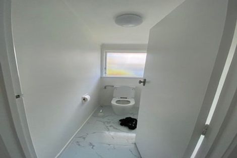 Photo of property in 1/32 Kowhai Road, Campbells Bay, Auckland, 0630