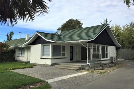 Photo of property in 1/23a Hamilton Avenue, Ilam, Christchurch, 8041