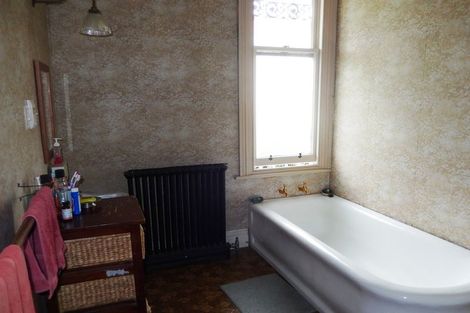 Photo of property in 19 Wharfe Street, South Hill, Oamaru, 9400