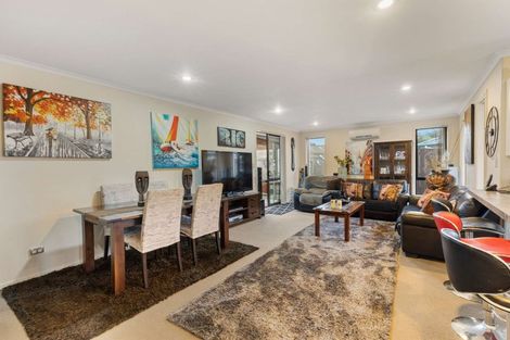 Photo of property in 100 Twin Oak Avenue, Papamoa Beach, Papamoa, 3118