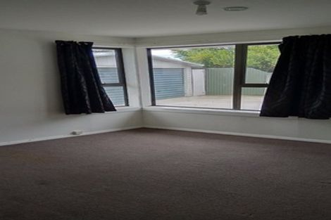 Photo of property in 33 Bournemouth Crescent, Aranui, Christchurch, 8061