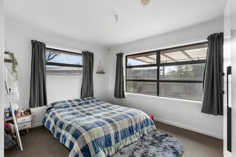 Photo of property in 13 Ontario Place, Wainoni, Christchurch, 8061
