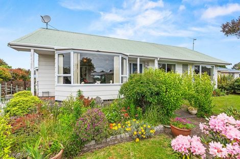 Photo of property in 3 Sharda Grove, Paraparaumu Beach, Paraparaumu, 5032