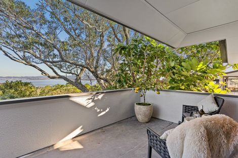 Photo of property in 1/62 Rangatira Road, Beach Haven, Auckland, 0626