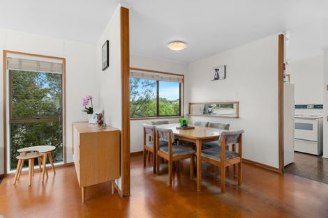 Photo of property in 24 Deverell Place, Northcross, Auckland, 0632