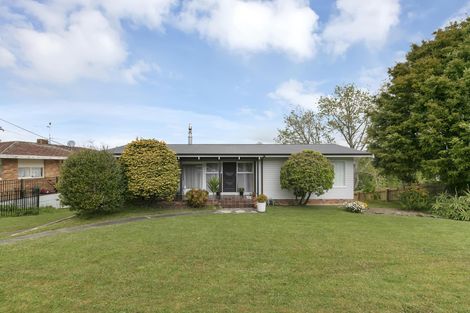 Photo of property in 27 Coronation Road, Hillcrest, Auckland, 0627