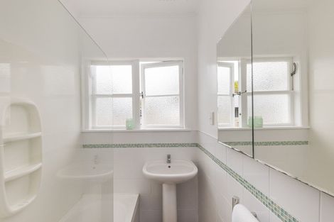 Photo of property in 532 Featherston Street, Roslyn, Palmerston North, 4414