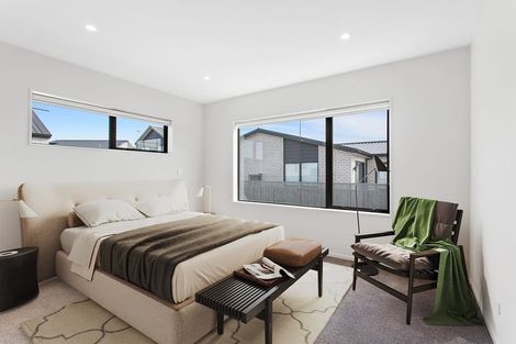 Photo of property in 21 Parkmore Drive, Rosehill, Papakura, 2113