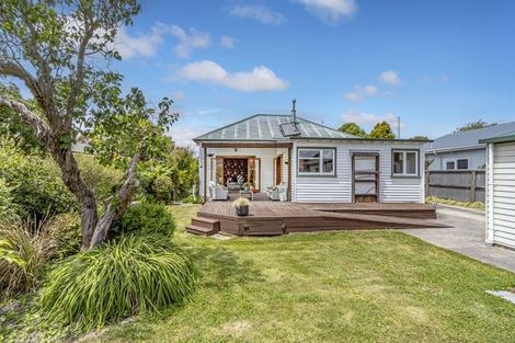 Photo of property in 128 Middlepark Road, Sockburn, Christchurch, 8042