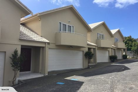 Photo of property in 7 Gillett Place, Botany Downs, Auckland, 2014