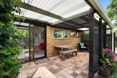 Photo of property in 2/129 Chivalry Road, Glenfield, Auckland, 0629