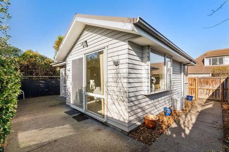 Photo of property in 30d Withells Road, Avonhead, Christchurch, 8042