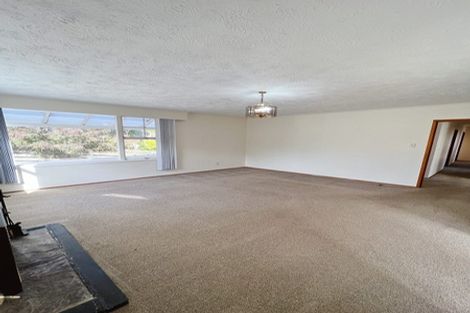 Photo of property in 1/520 Beach Road, Murrays Bay, Auckland, 0630