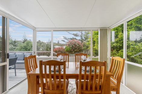 Photo of property in 8 Palawan Place, Torbay, Auckland, 0630