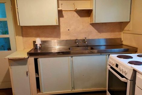 Photo of property in 4 Clifford Street, Clinton, 9534