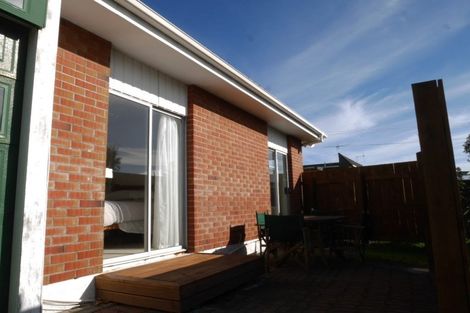 Photo of property in 12 Kowhai Grove, Raumati Beach, Paraparaumu, 5032