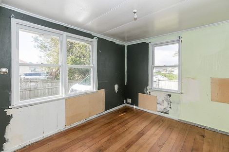 Photo of property in 33 Paul Crescent, Fairfield, Hamilton, 3214