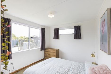 Photo of property in 4 Tingey Place, Awapuni, Palmerston North, 4412