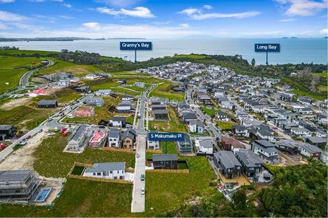 Photo of property in 5 Makumaku Place, Long Bay, Auckland, 0630