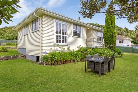 Photo of property in 36 Rangituhi Crescent, Takapuwahia, Porirua, 5022