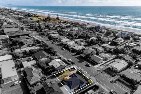 Photo of property in 1212a Papamoa Beach Road, Papamoa Beach, Papamoa, 3118