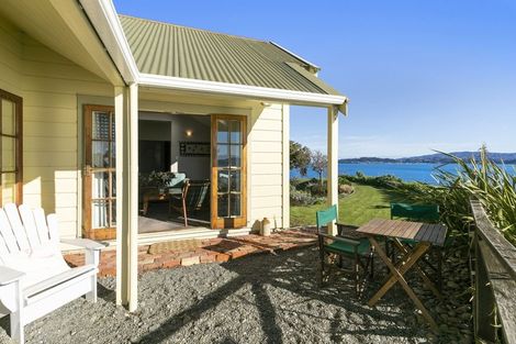 Photo of property in 465 Muritai Road, Eastbourne, Lower Hutt, 5013