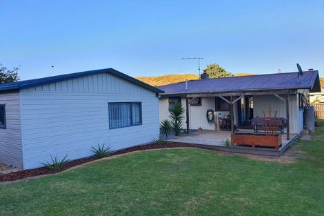 Photo of property in 28 Paraone Road, Tamarau, Gisborne, 4010