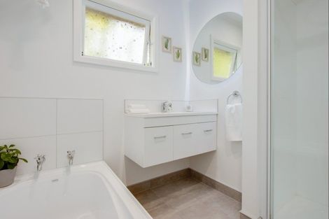 Photo of property in 8 Legorne Lane, Havelock North, 4130