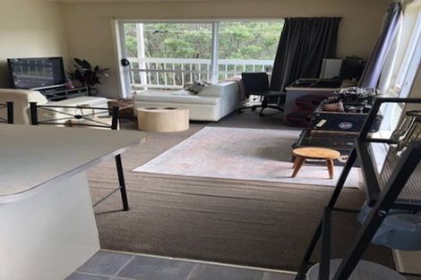 Photo of property in 15a Rakeiora Grove, Korokoro, Lower Hutt, 5012