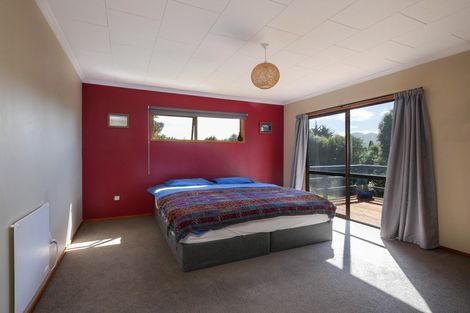 Photo of property in 52 Oxley Crescent, Broad Bay, Dunedin, 9014