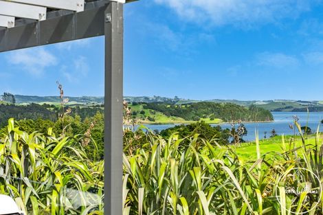 Photo of property in 297 Heatley Road, Whakapirau, Maungaturoto, 0583