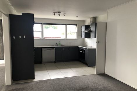 Photo of property in 1/19 Bond Crescent, Forrest Hill, Auckland, 0620