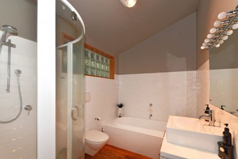 Photo of property in 5 Roseneath Place, Cashmere, Christchurch, 8022