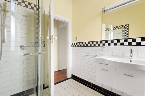 Photo of property in 63 Central Terrace, Kelburn, Wellington, 6012