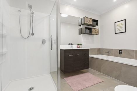 Photo of property in 52 Onekiritea Road, Hobsonville, Auckland, 0616