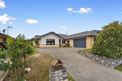 Photo of property in 10 Oldfield Court, Huntington, Hamilton, 3210