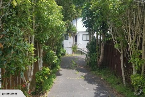 Photo of property in 1/43 Sabulite Road, Kelston, Auckland, 0602