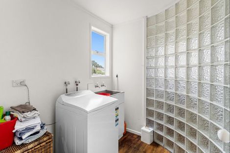 Photo of property in 88 Domett Street, Opunake, 4616