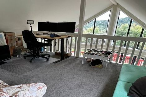 Photo of property in 2b Swainson Street, Naenae, Lower Hutt, 5011