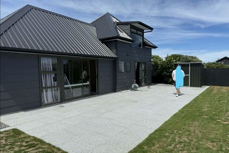Photo of property in 87 Golf Road, Paraparaumu Beach, Paraparaumu, 5032