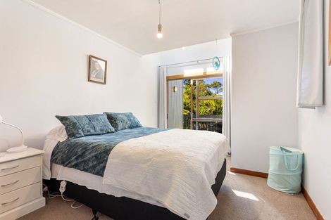 Photo of property in 83 Wood Bay Road, Titirangi, Auckland, 0604