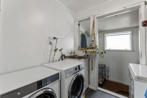 Photo of property in 6 Hall Road, Patearoa, Ranfurly, 9398