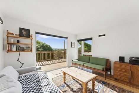 Photo of property in 261 Titirangi Road, Titirangi, Auckland, 0604