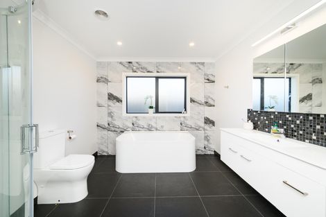 Photo of property in 5 Monarch Drive, Ashhurst, 4810