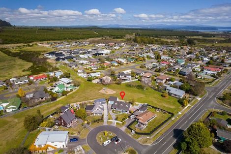 Photo of property in 2 Ascot Close, Richmond Heights, Taupo, 3330