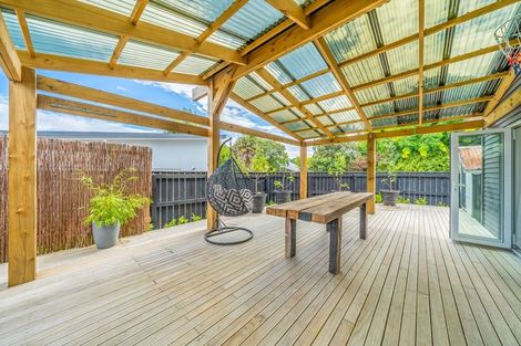 Photo of property in 57 Palmer Crescent, Silverstream, Upper Hutt, 5019