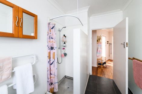 Photo of property in 10 Liverpool Street, Takaro, Palmerston North, 4412